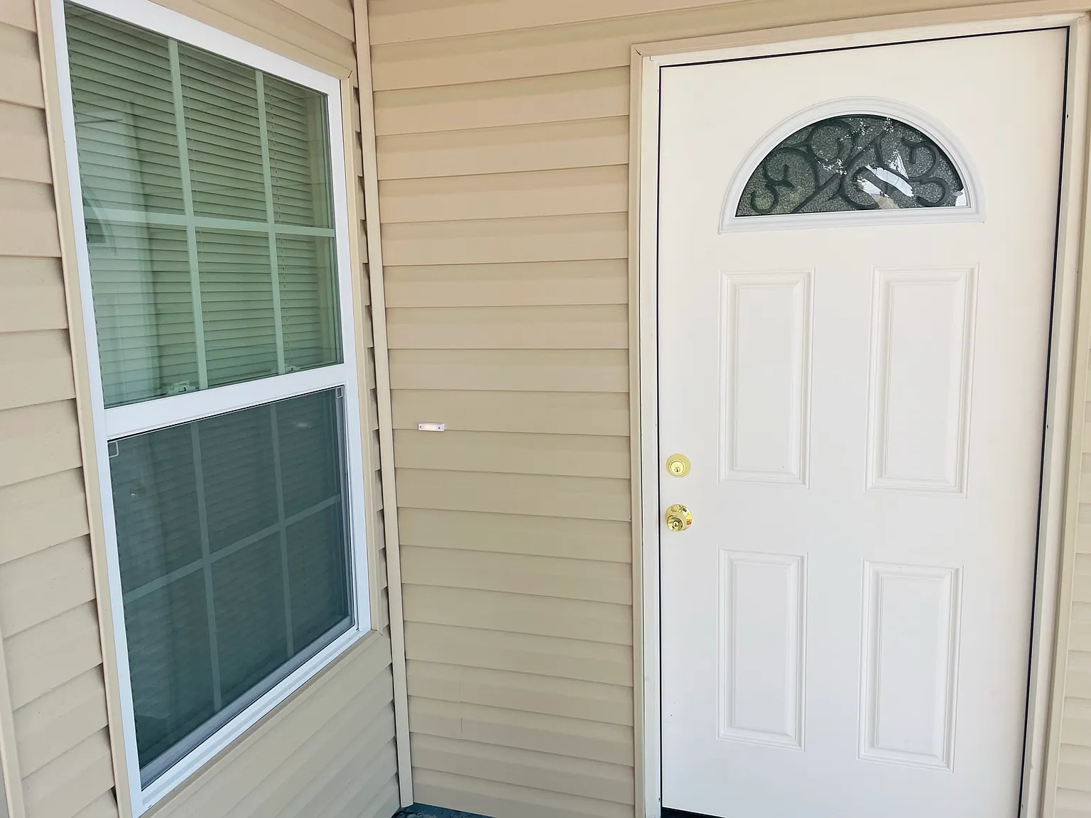 2 bed, 1.5 bath, 1408 sqft, $1,799 — Photo 4