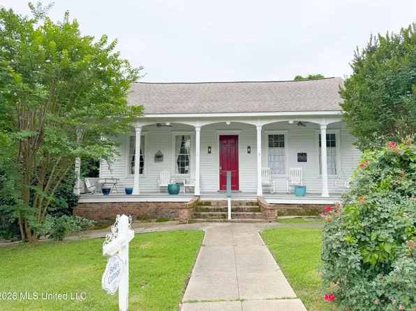 914 State St, Natchez, MS 39120