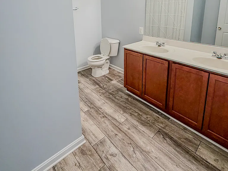 23520 F D R Blvd #306 — Photo 11