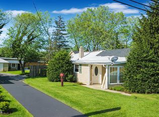 244 Overbrook Ave, Oakhurst, NJ
