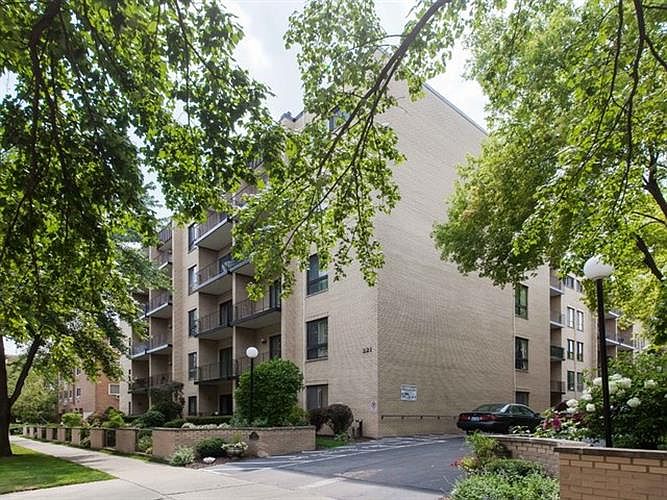 1st image of 221 N Kenilworth Ave APT 506