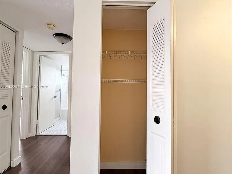 10431 N Kendall Dr #D314 — Photo 9