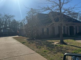 6321 Bayou Crossing Dr, Alexandria, LA 71303