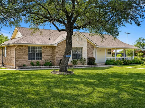 504 N Ave N, Johnson City, TX 78636