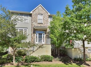 53 Arrowgate Dr, Randolph, NJ 07869
