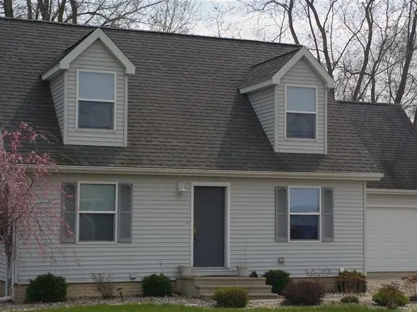14075 Northmoor Dr, Cement City, MI 49233