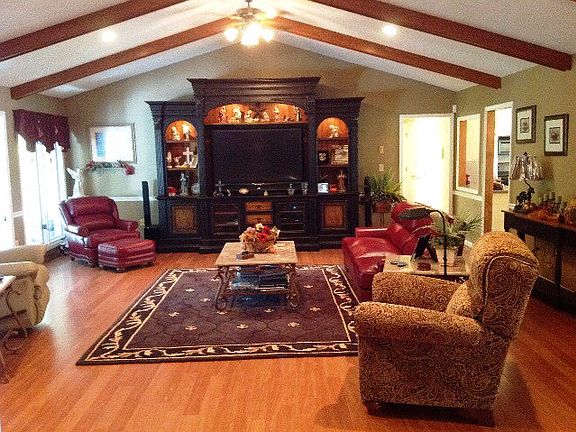 2nd image of 765 Westridge Dr