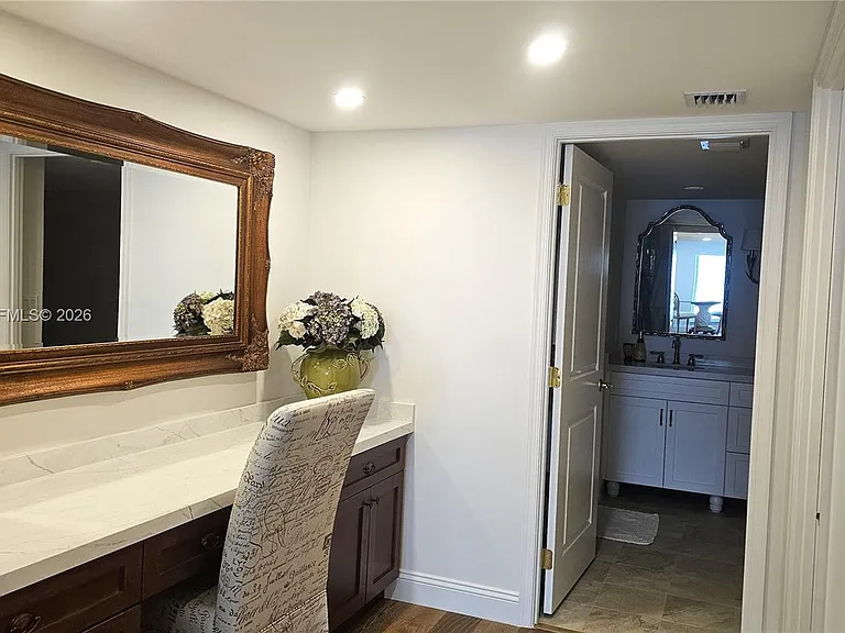 4001 N Ocean Blvd #702 — Photo 27
