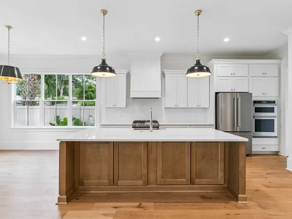 638 Dellwood Ave, Saint Simons Island, GA 31522