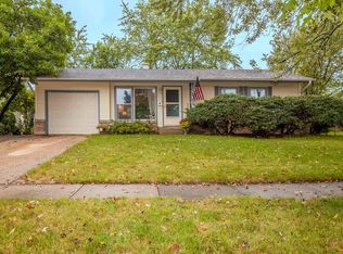 580 Sussex Ct, Elk Grove Village, IL 60007