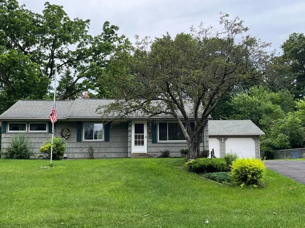 4027 Gisella Blvd, White Bear Lake, MN 55110