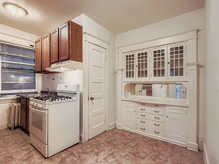 250 Marshall Ave — Photo 14