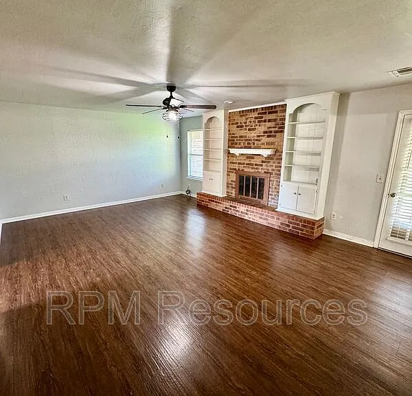 1420 NE 1st St — Photo 5