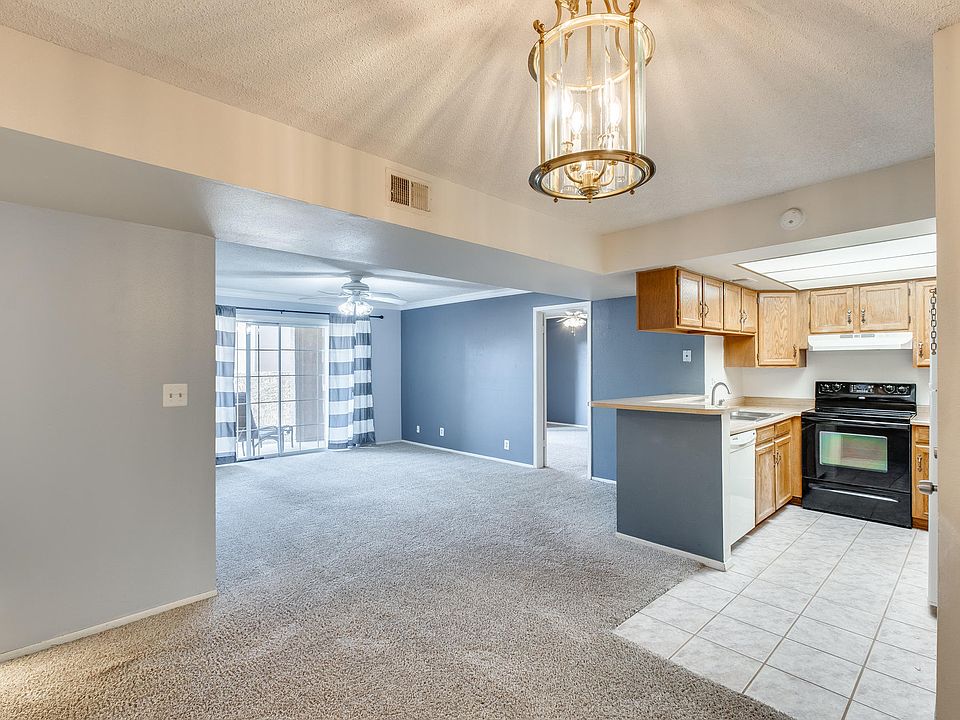 1st image of 540 N May St #1127