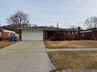 25480 Billette Dr, Warren, MI 48091