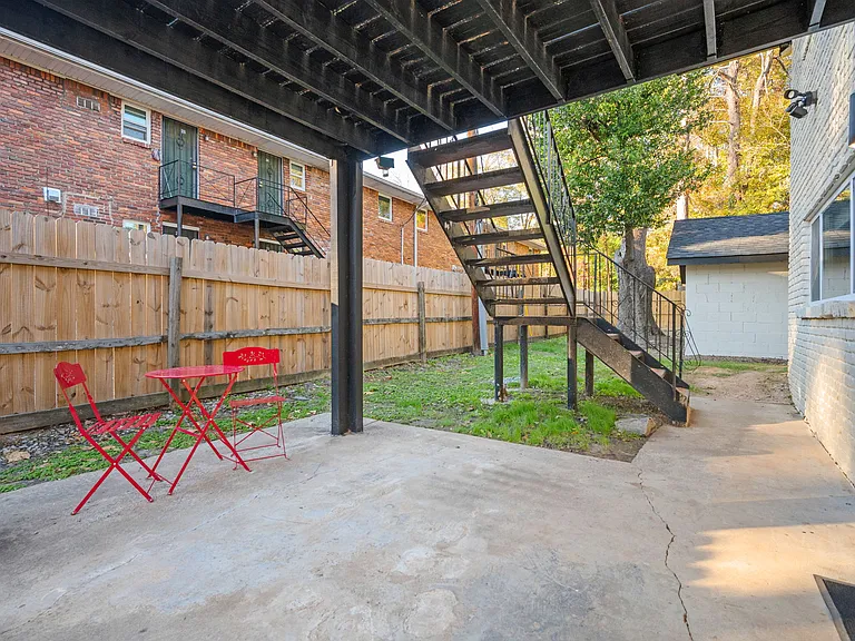 1591 Harvard Ave #C — Photo 30