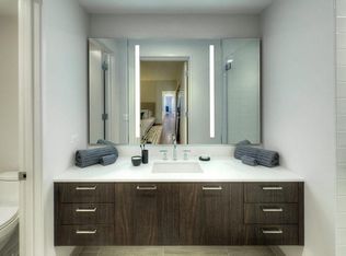 2960 N Sheridan Rd #2950205, Chicago, IL 60657