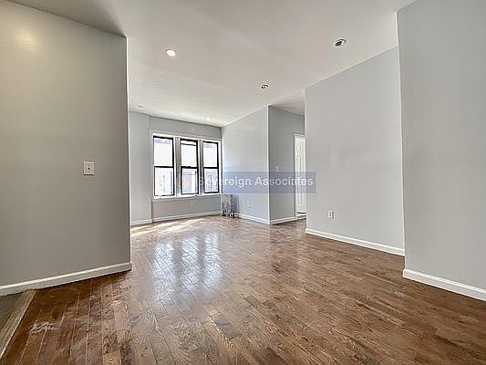1st image of 518 W 204th St #A1
