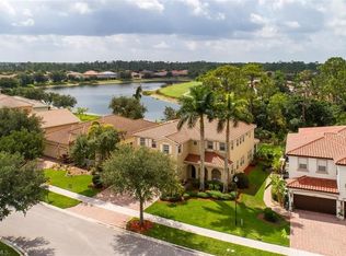 1993 Par Dr, Naples, FL 34120
