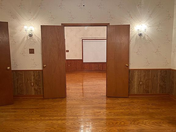4th image of 100 Serenity Dr #A