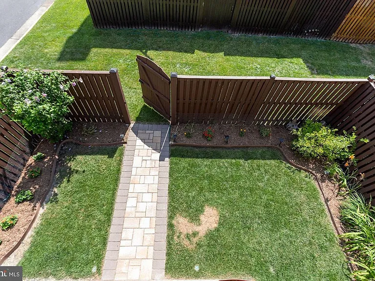 6624 Thurlton Dr — Photo 34