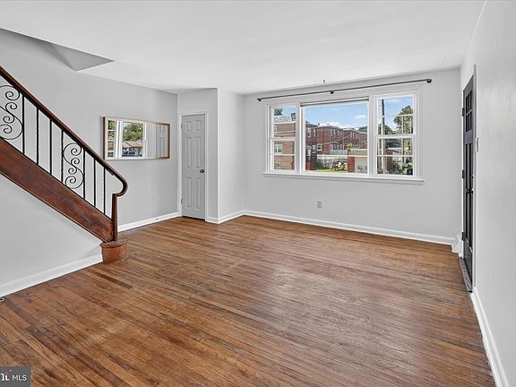 4th image of 205 Napfle Ave