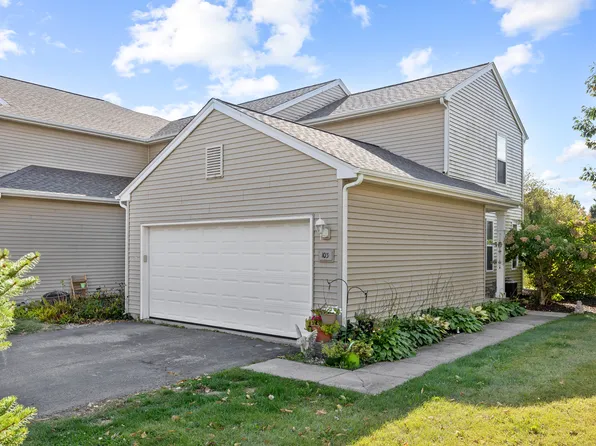 1400 Hunters Ridge Dr Unit 103, Genoa City, WI 53128