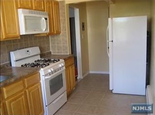 121 Jewell St, Garfield, NJ 07026