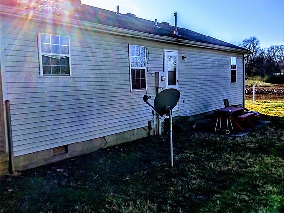 2nd image of 1121 Durbin Ln