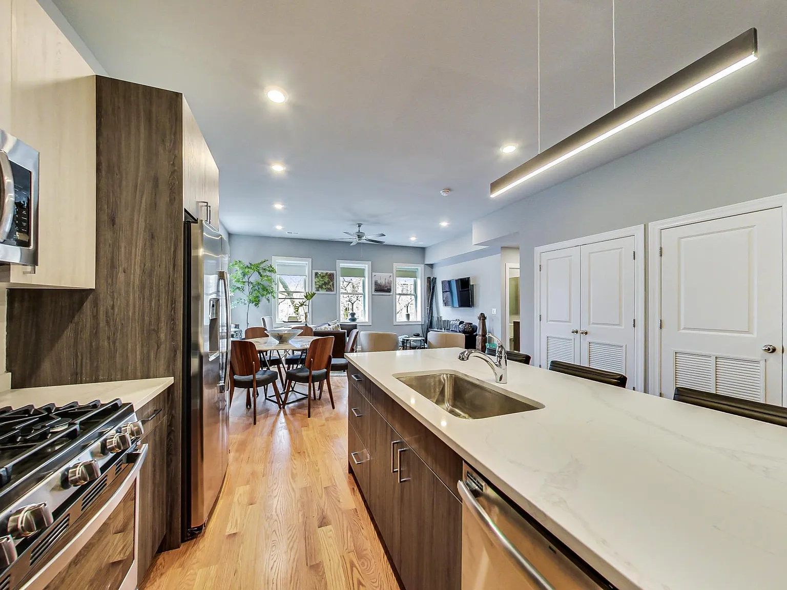 6 bed, 5.0 bath, $4,700 — Photo 4
