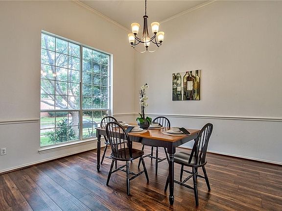 3rd image of 4009 Camrose Dr