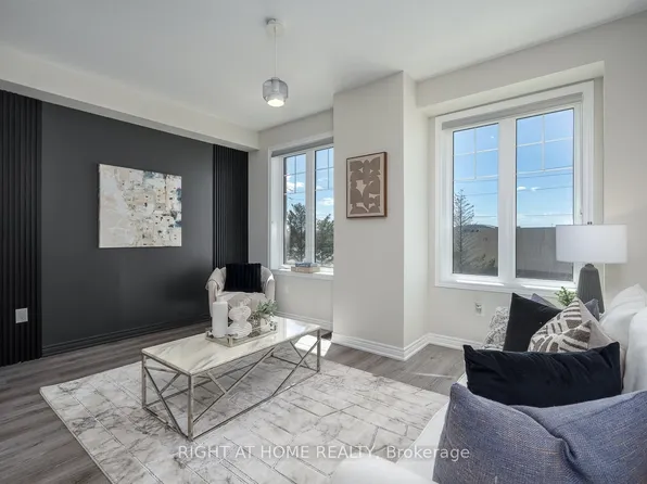112 Hollywood Ct, Cambridge, ON N1R 0C7