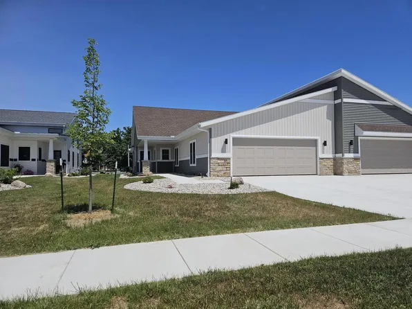 3717 Newcastle Drive #34, Janesville, WI 53546