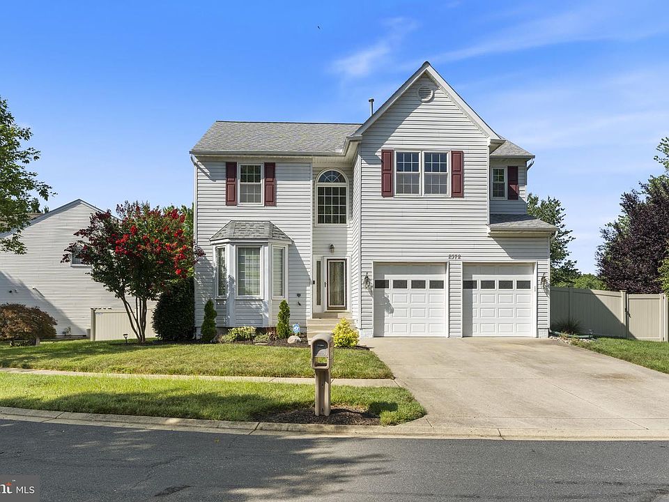 1st image of 2372 Albany Way