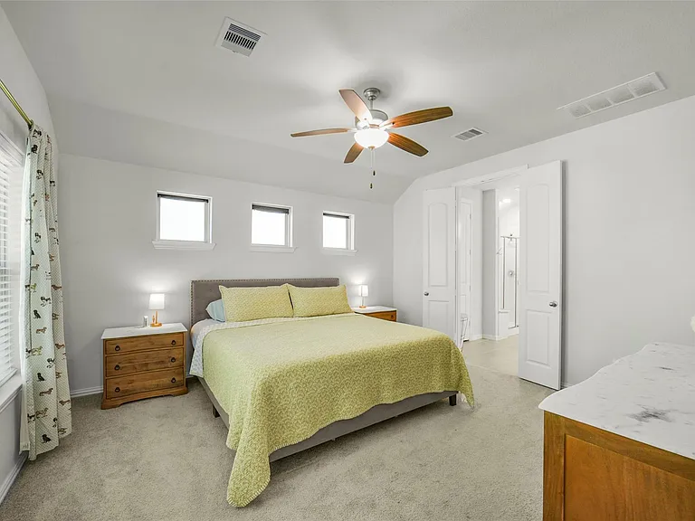 221 Woods Rose Ct — Photo 17