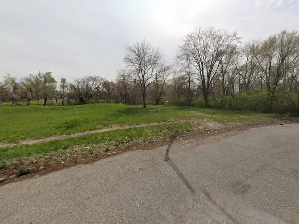 5245 E 11th Pl, Gary, IN 46403