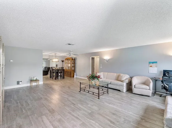 14598 Sunny Waters Lane, Delray Beach, FL 33484