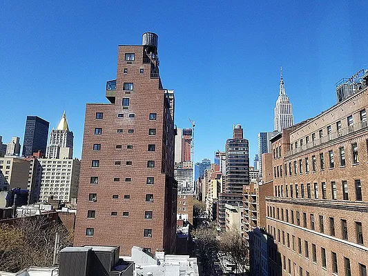 Rented by Level Group | media 39