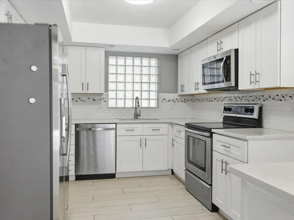 11558 Winchester Drive, Palm Beach Gardens, FL 33410