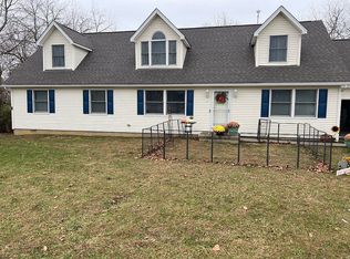 123 Hilltop Ln, Piketon, OH 45661