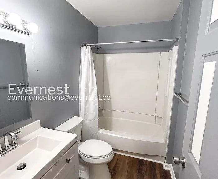 387 Annie St — Photo 8