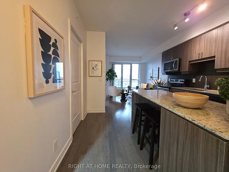9205 Yonge St N #NE616 — Photo 3
