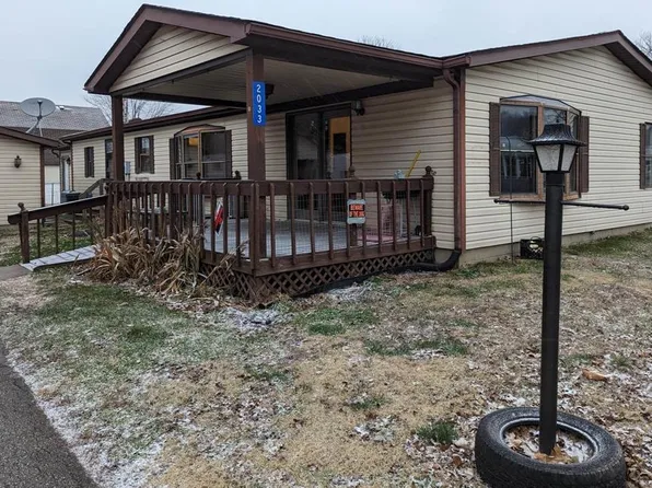 2033 Van Bibber Lake Est, Greencastle, IN 46135