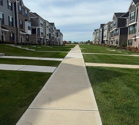 3rd image of 106 Crab Apple Way