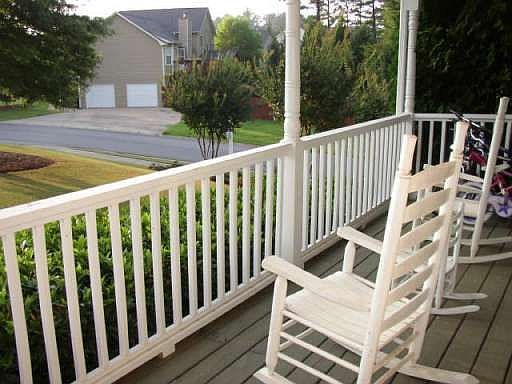 2nd image of 104 Hearthstone Dr