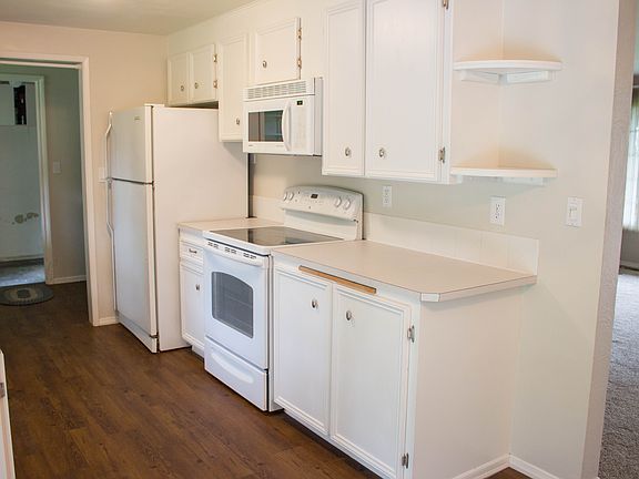 5th image of 1807 Curtis Ct SE
