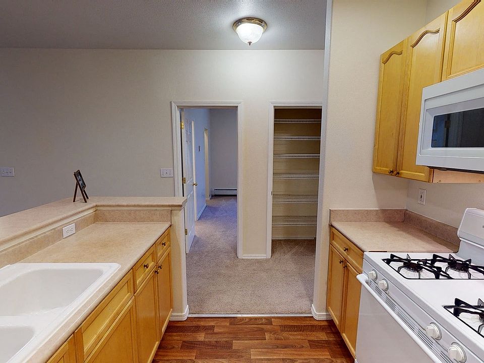 The Highlands Luxury Apartments - Kitchen