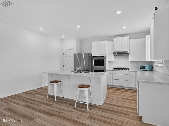 5th image of 11159 BUCKNER Lane