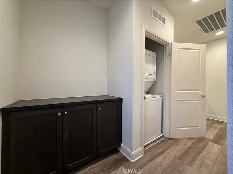 7362 Luminaire Pl — Photo 24