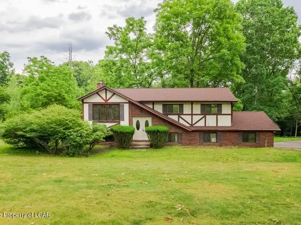 17 Main Rd, Mocanaqua, PA 18655